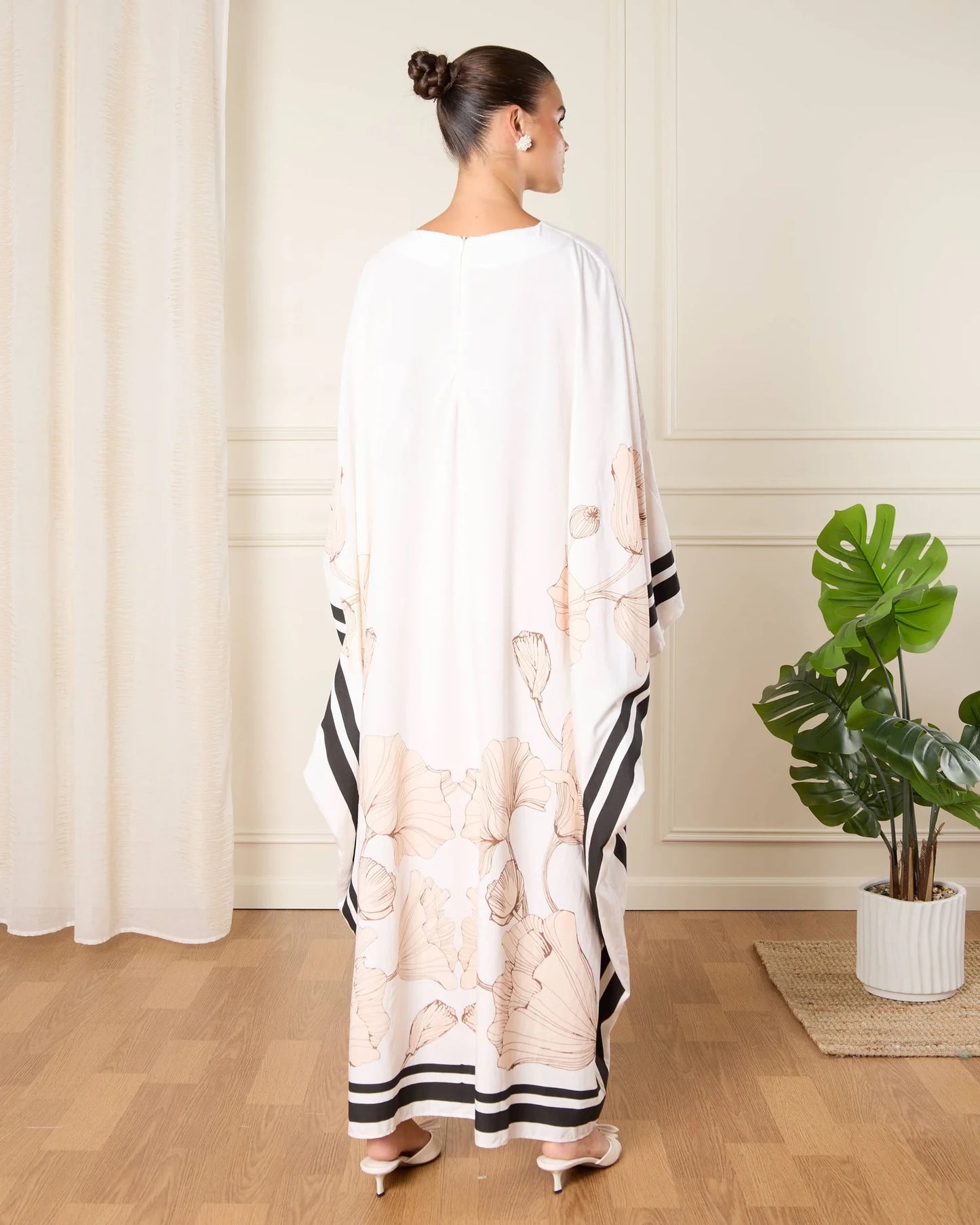 MONOCHROME PETAL FLOW KAFTAN DRESS