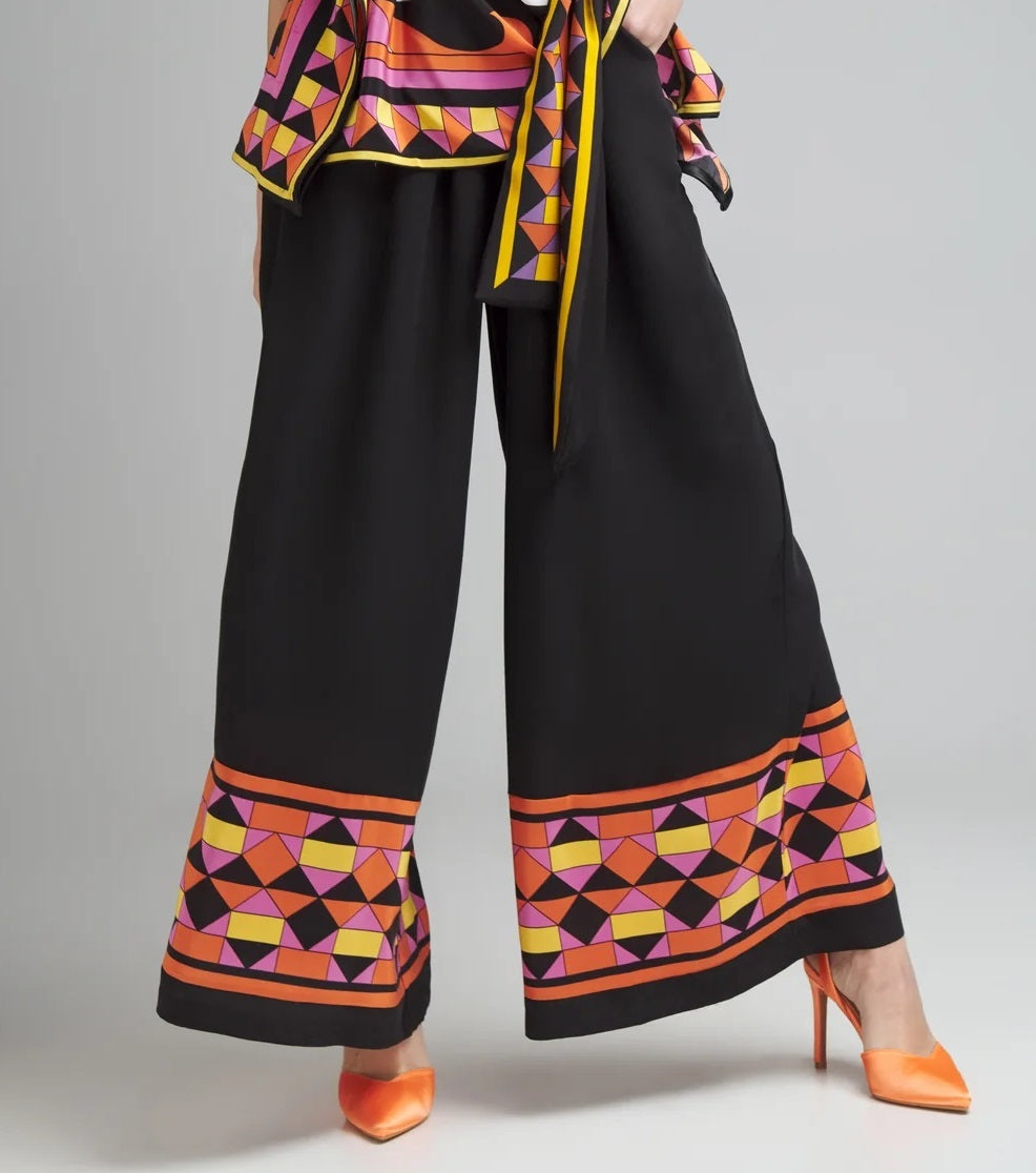 SILLHOUETTE PRINTED TOP AND FLOWING WIDE LEG PALAZZO PANTS