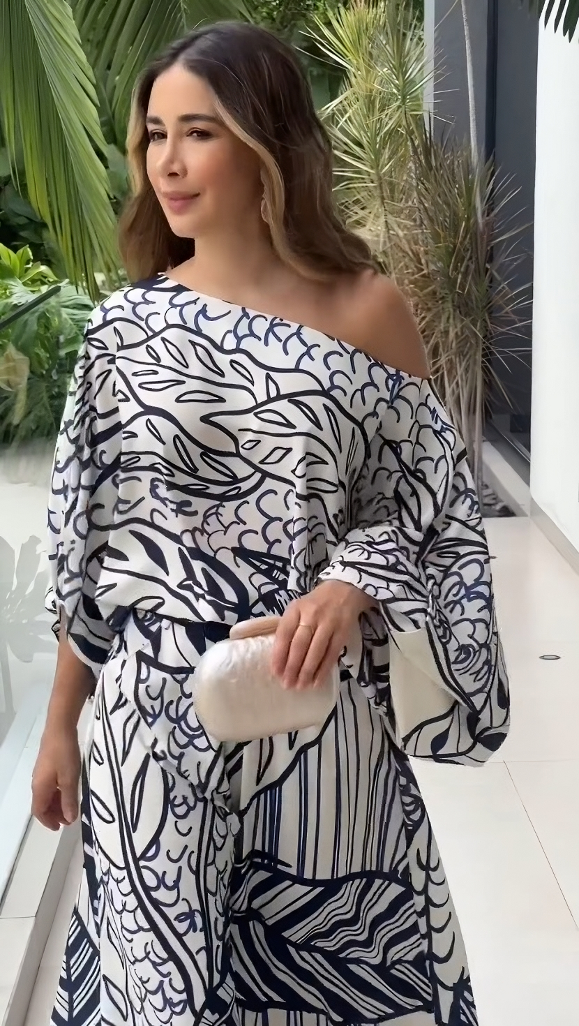 MODERN ABSTRACT FASHION STYLE BIG BOAT NECK DRESS