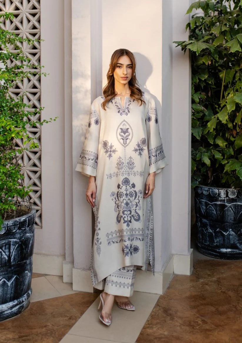 URBAN HEIRLOOM LUXE  TOP AND PANT SET