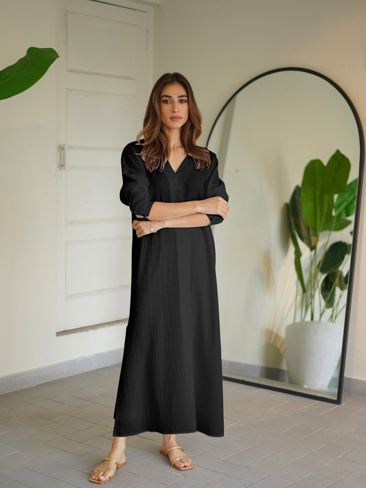 NOIR ELEGANCE V-NECK LONG DRESS