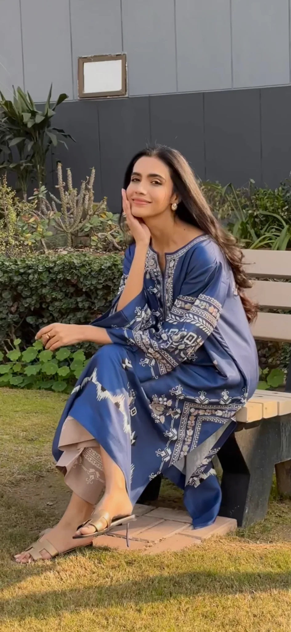 ALINOR ADVANCE PREMIUM LONG DRESS WITH PANT