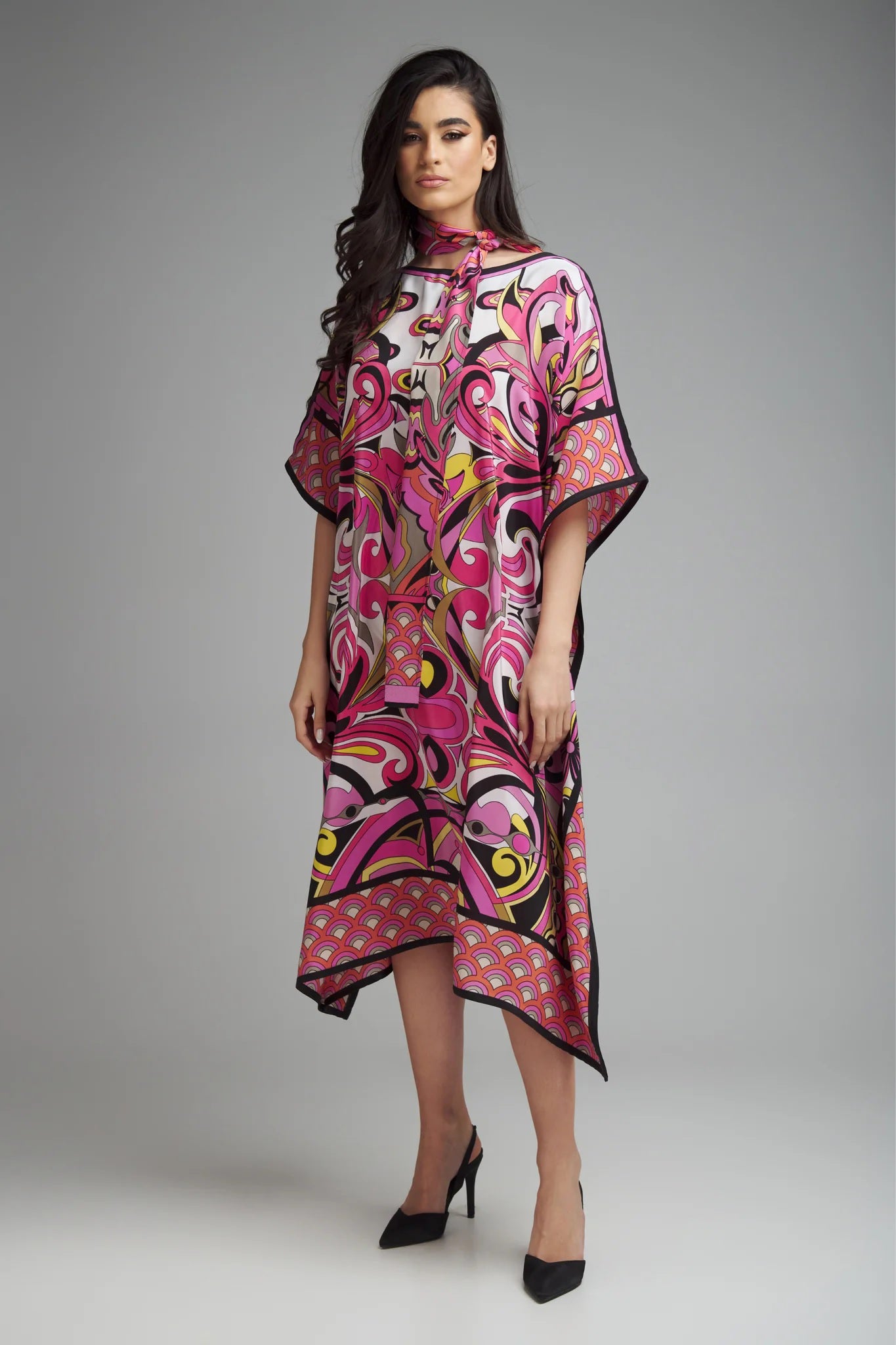 KIMONO GRIP DIAMOND CREPE CHERRY KAFTAN