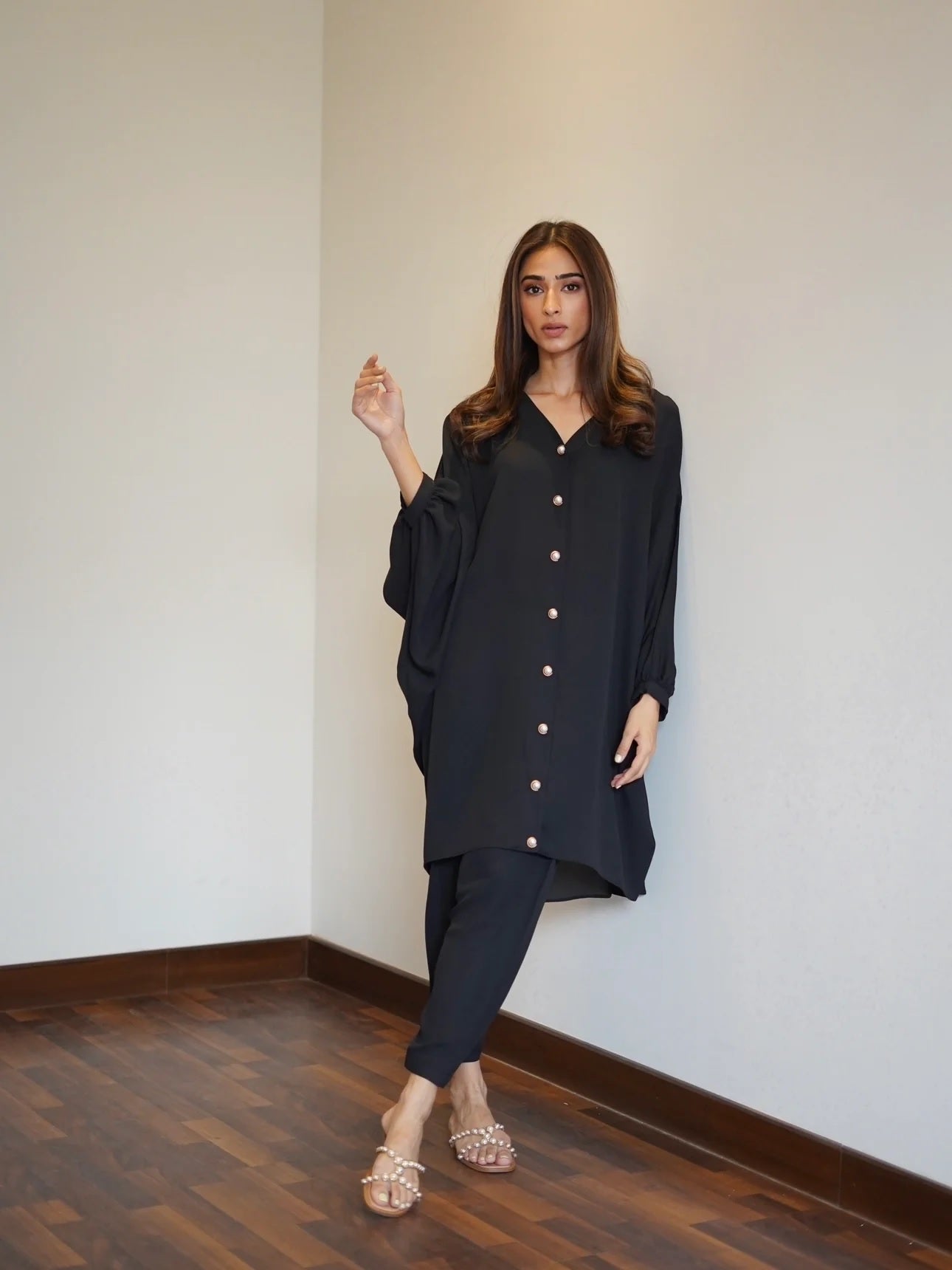 V-CUT BLACK KOREAN BSY WING TOP + PANT SET