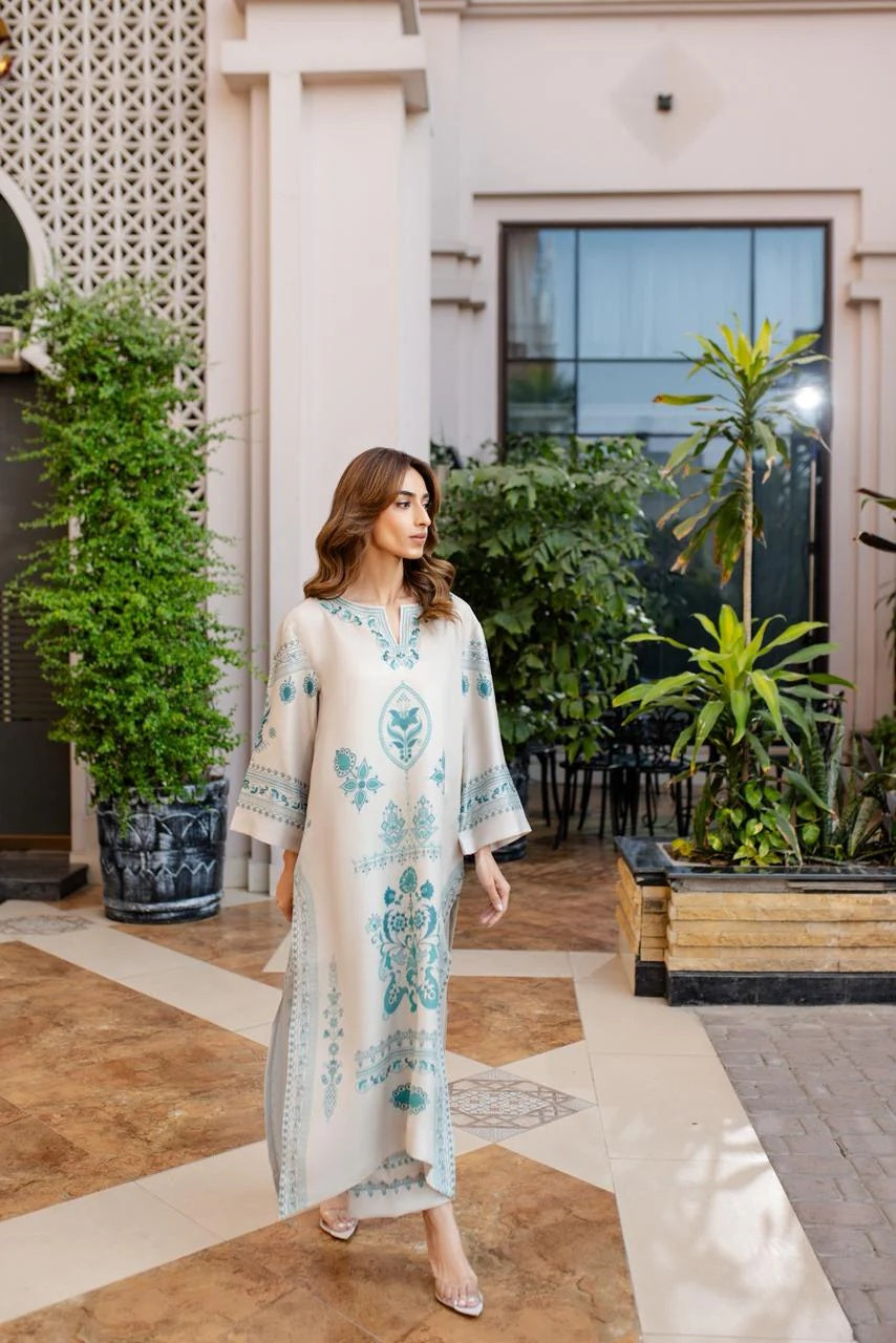 URBAN HEIRLOOM LUXE  TOP AND PANT SET