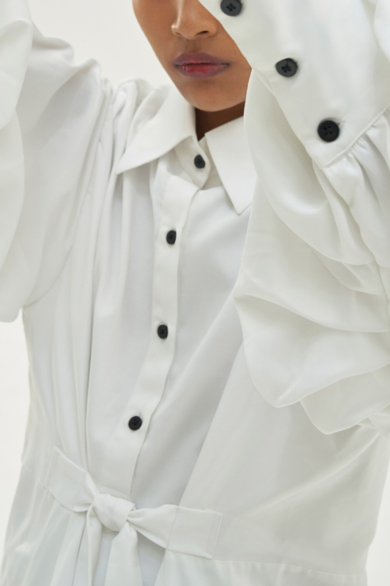 FULL SLEEVES BELT STYLE POPLIN COLLAR SHIRT