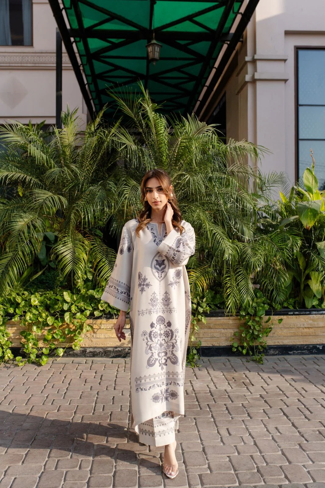 URBAN HEIRLOOM LUXE  TOP AND PANT SET