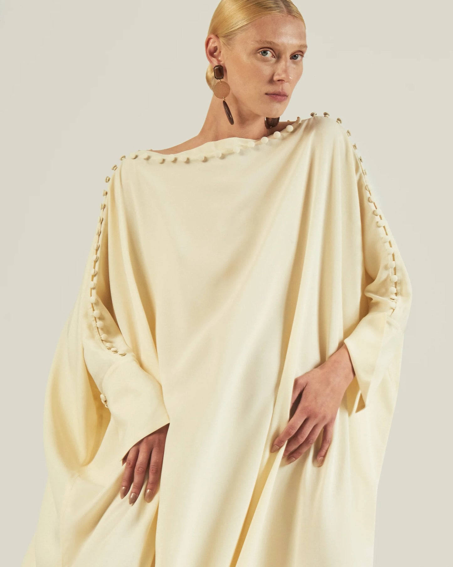 MODERN ELEGANCE BUTTON STYLE CLOSURE LONG SLEEVES KAFTAN DRESS