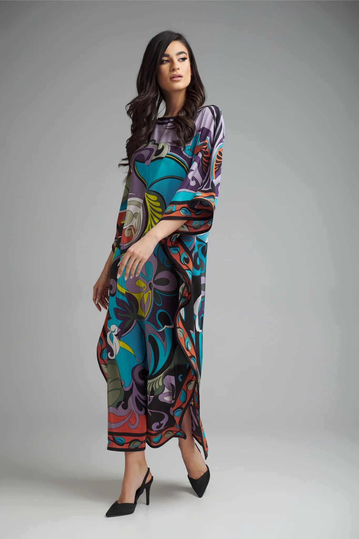 VIBRANT ABSTRACT PRINTED KAFTAN DRESS