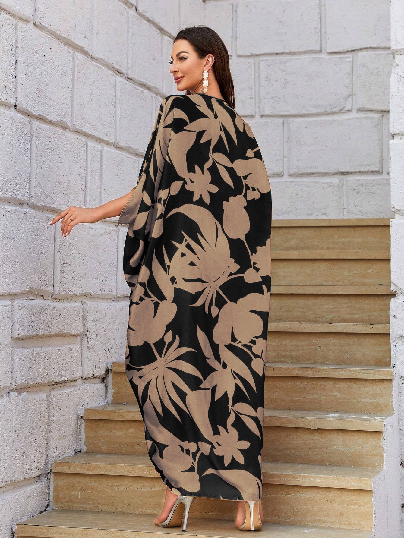 FLORAL PRINT CENTRE RING STYLE KAFTAN