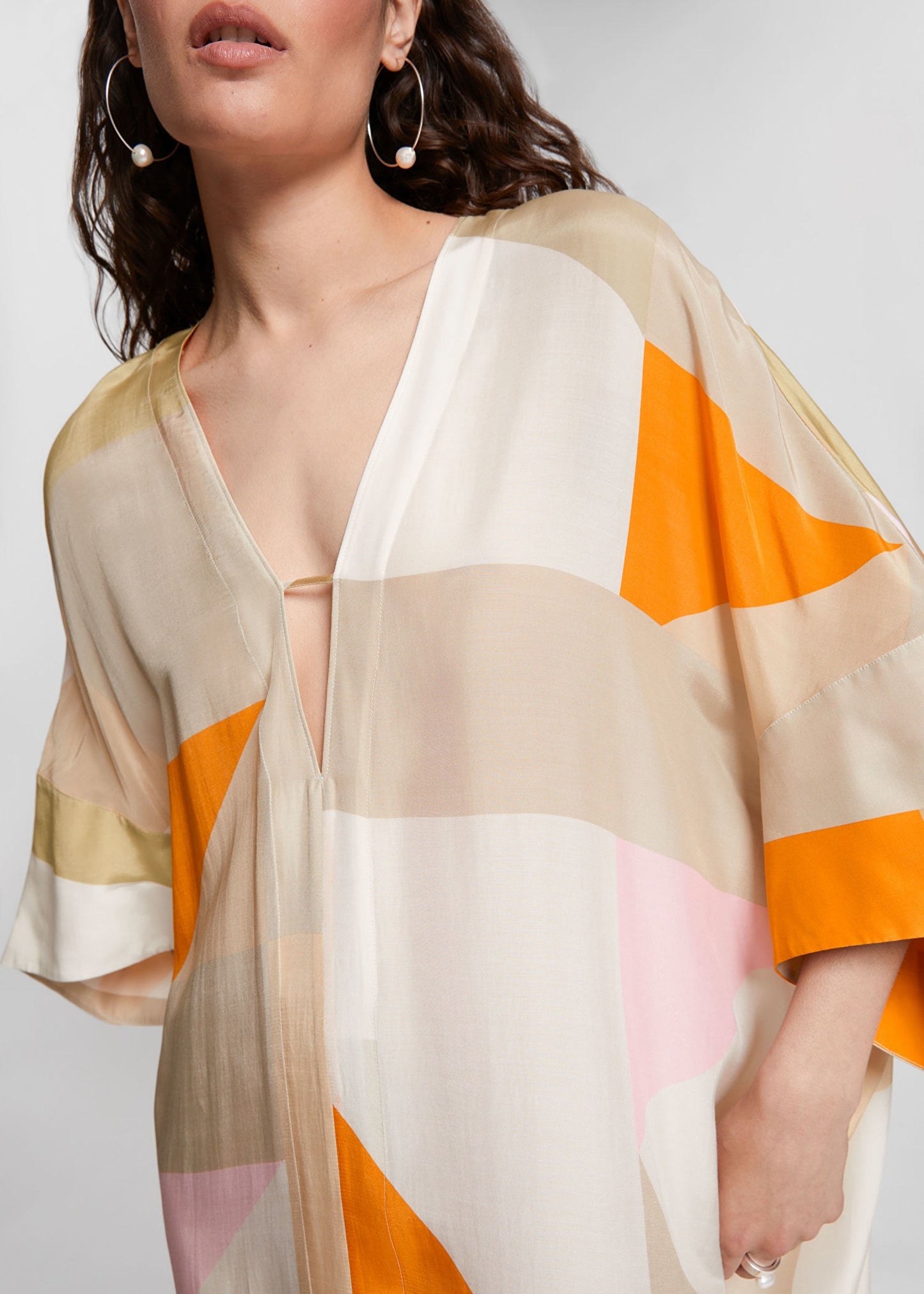 DIAMOND CUT PATTERN STYLE PREMIUM SOFT SILK CREPE LONG KAFTAN