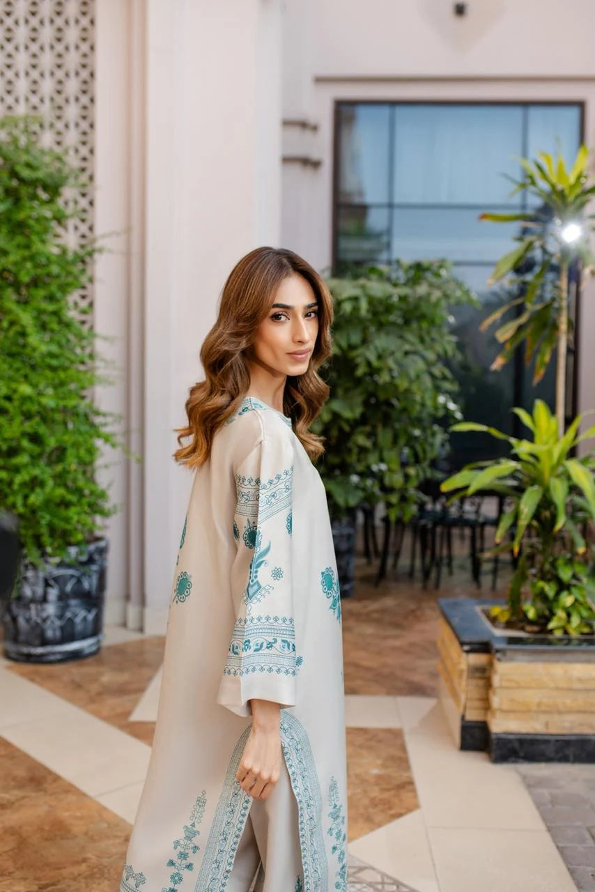 URBAN HEIRLOOM LUXE  TOP AND PANT SET