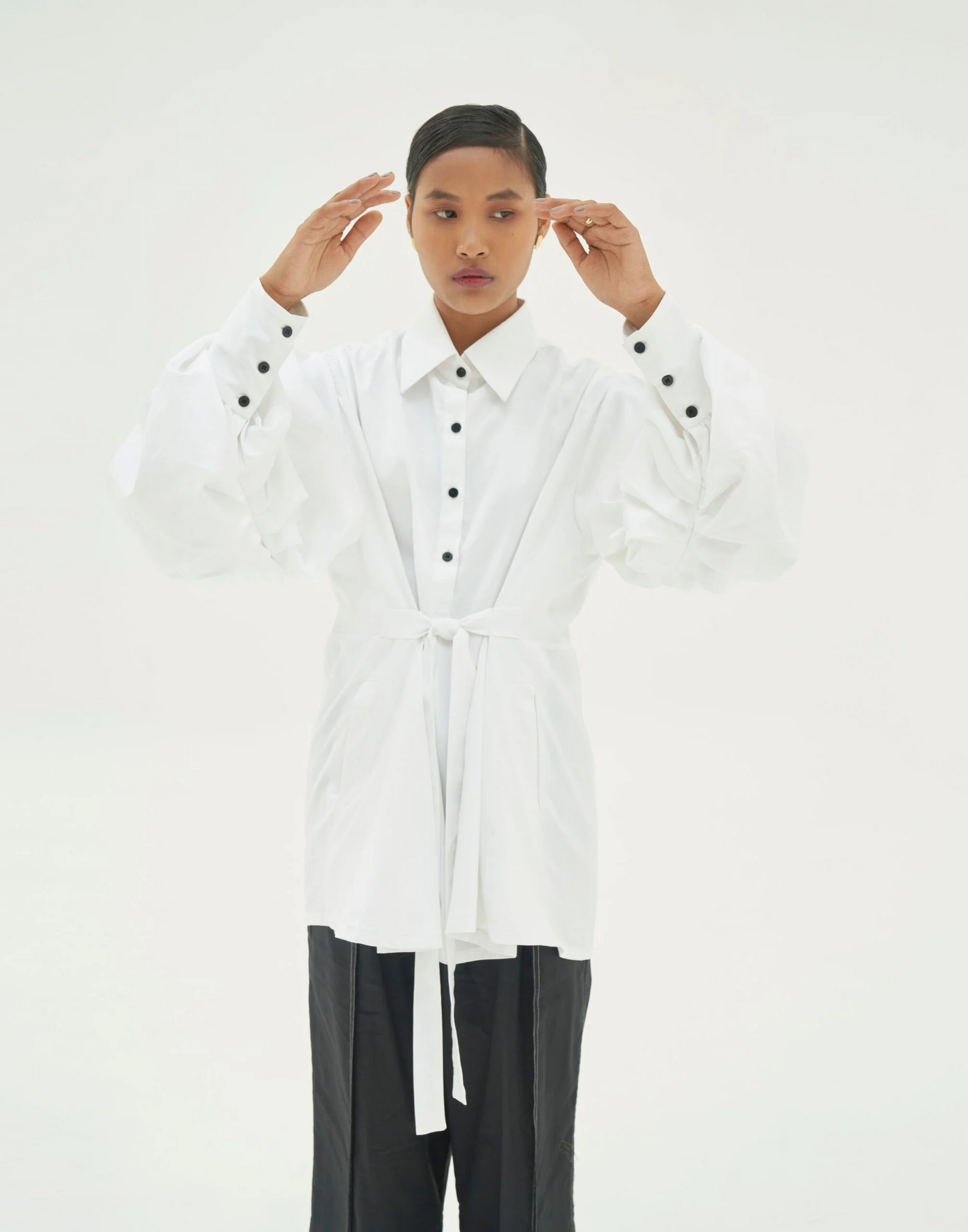 FULL SLEEVES BELT STYLE POPLIN COLLAR SHIRT