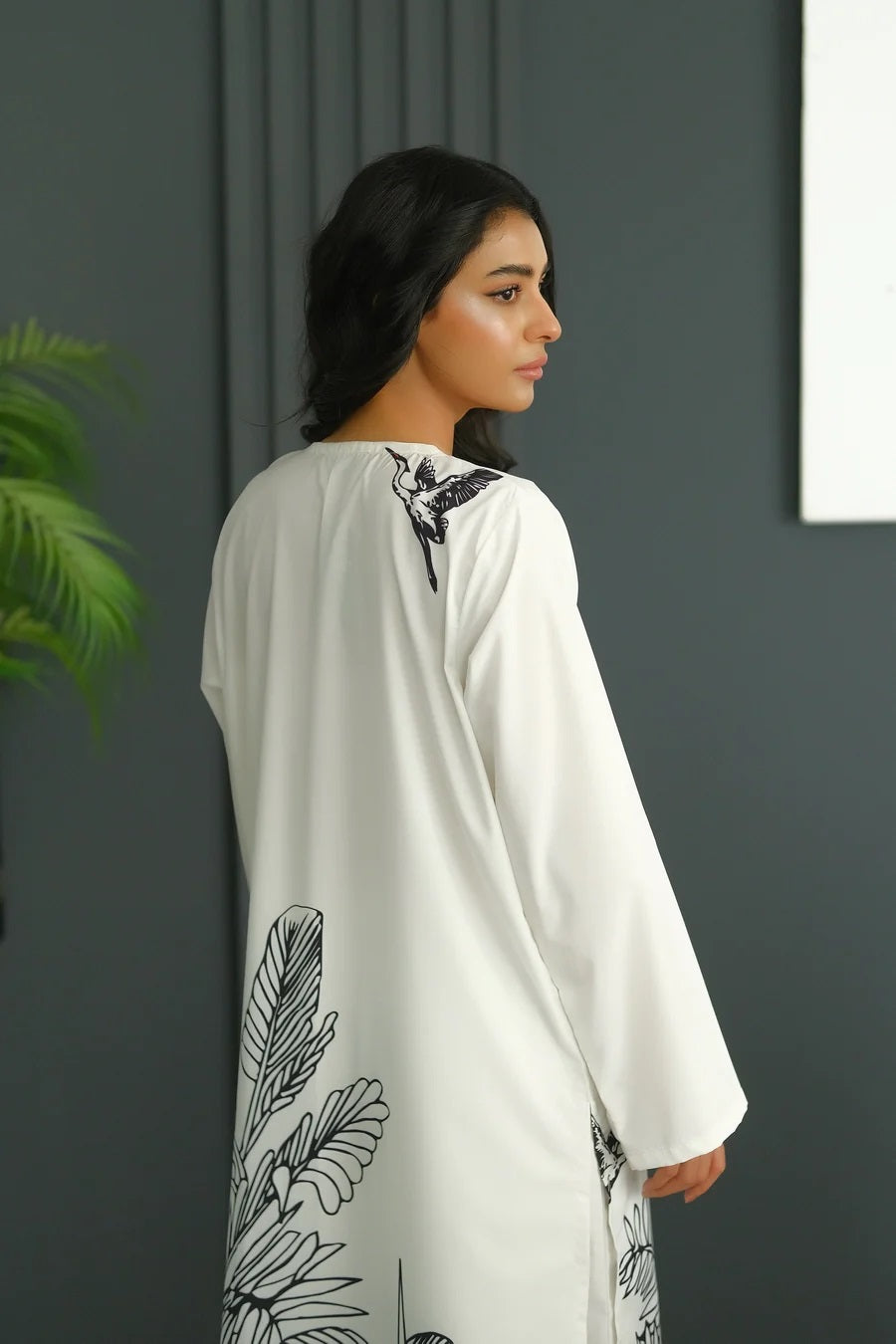WHITE BOTANICAL V-NECK PREMIUM COORD SET