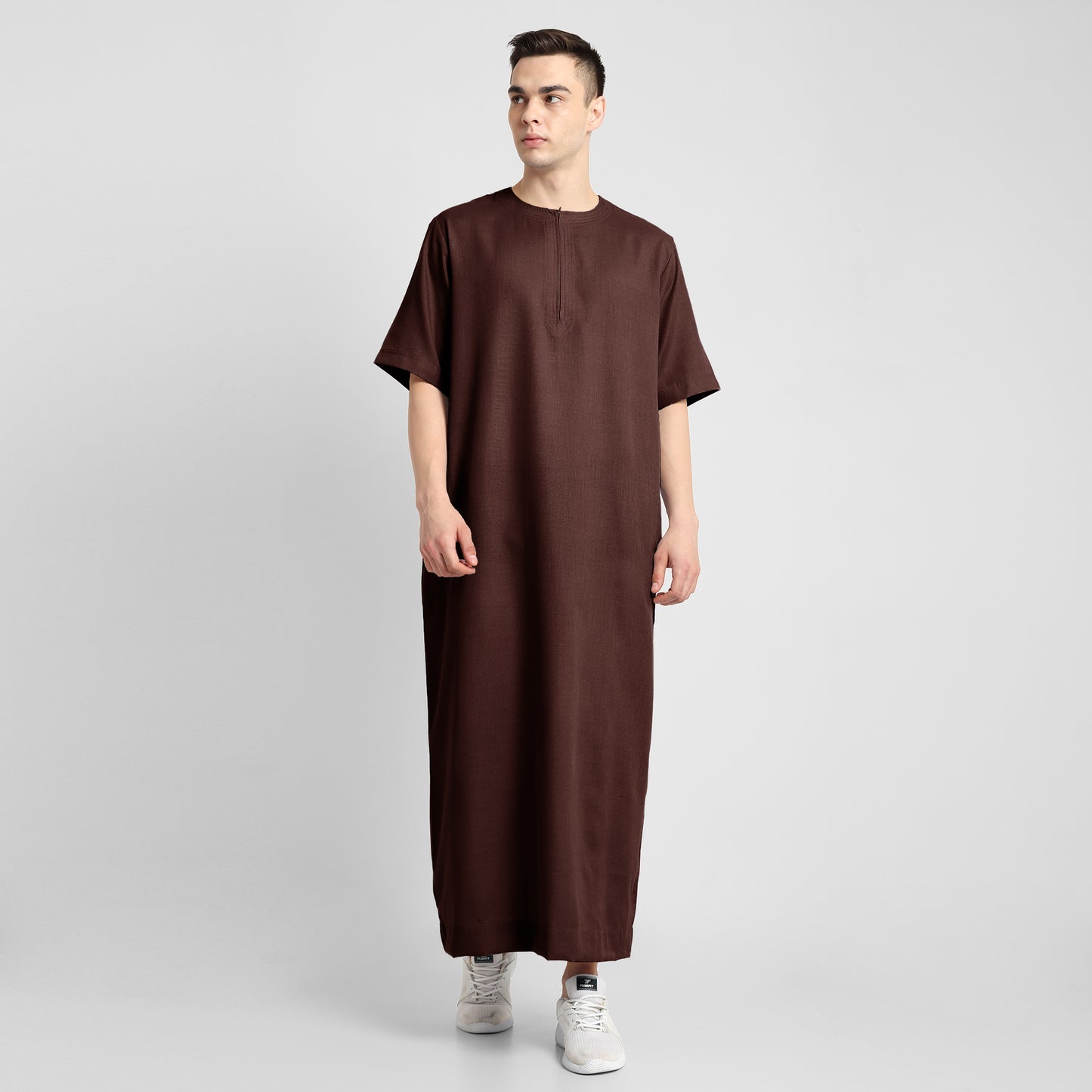 MIDDLE EAST STYLE ROUND HENLEY JUBBA THOBE