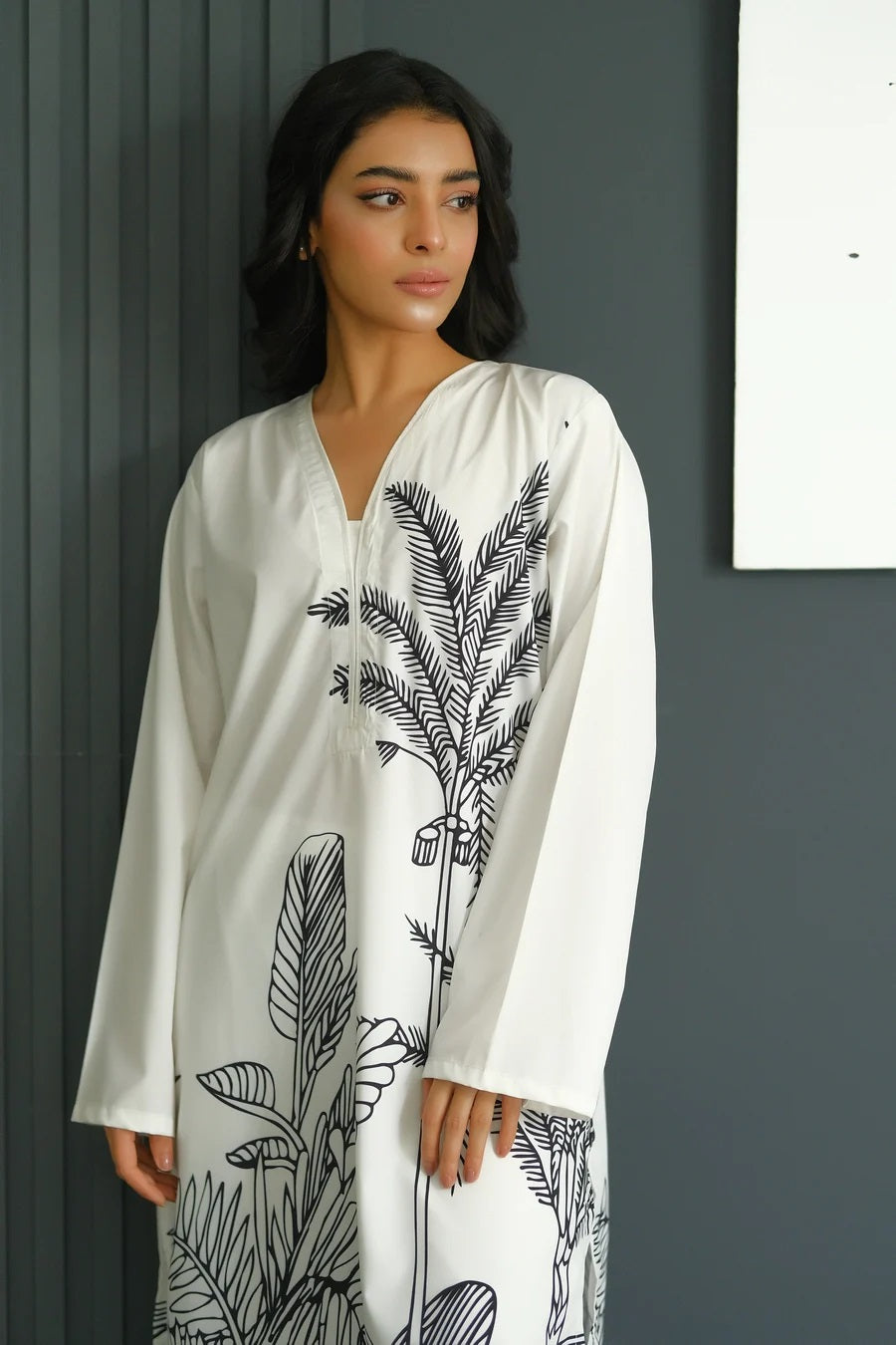 WHITE BOTANICAL V-NECK PREMIUM COORD SET