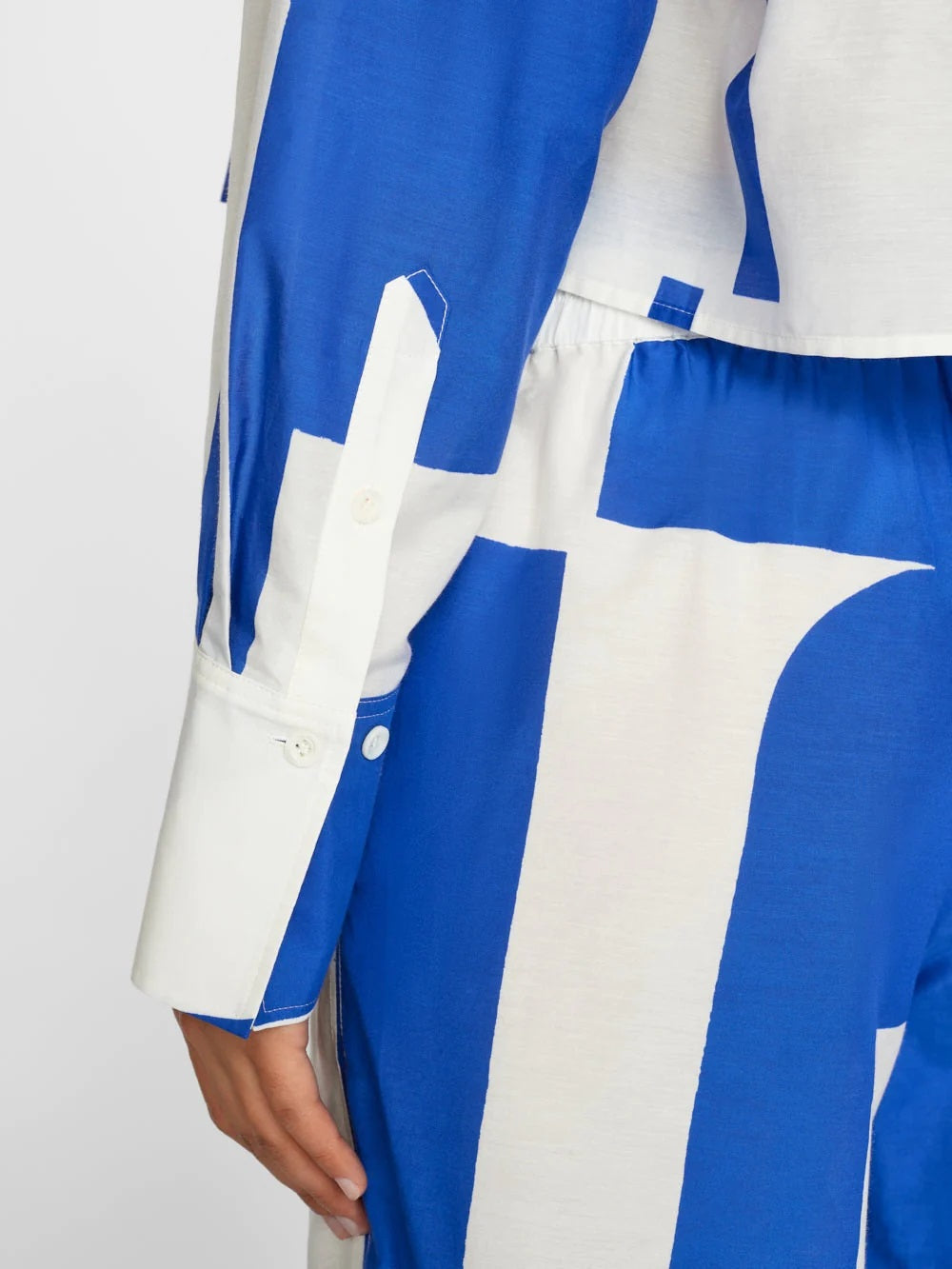 BLUE WHITE ABSTRACT COLLAR STYLE CO-ORD SET