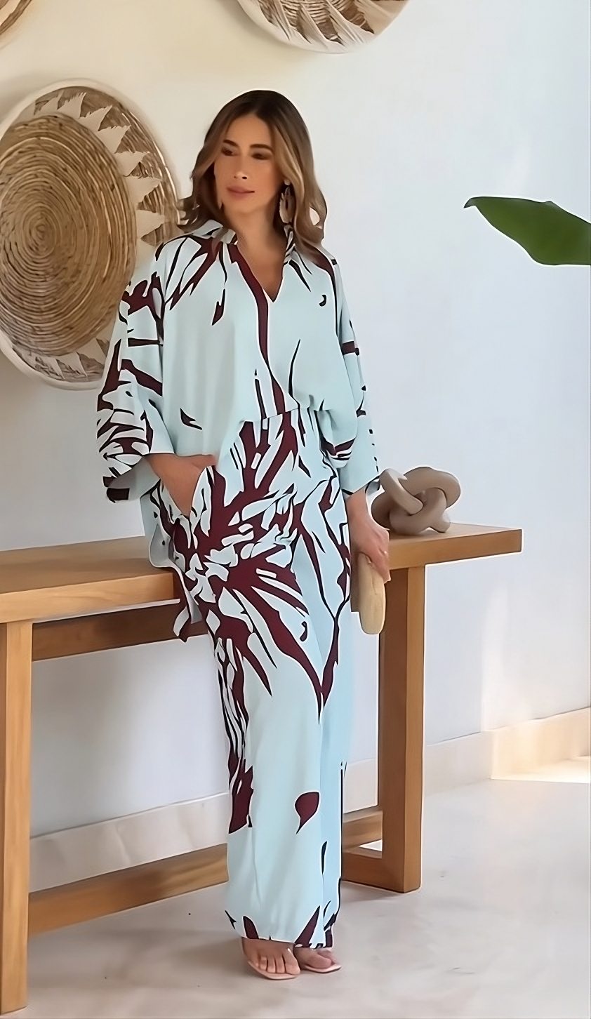 CHIC FLOWING Kaftan SET WITH BOLD ABSTRACT IN SOFT PASTEL TONES