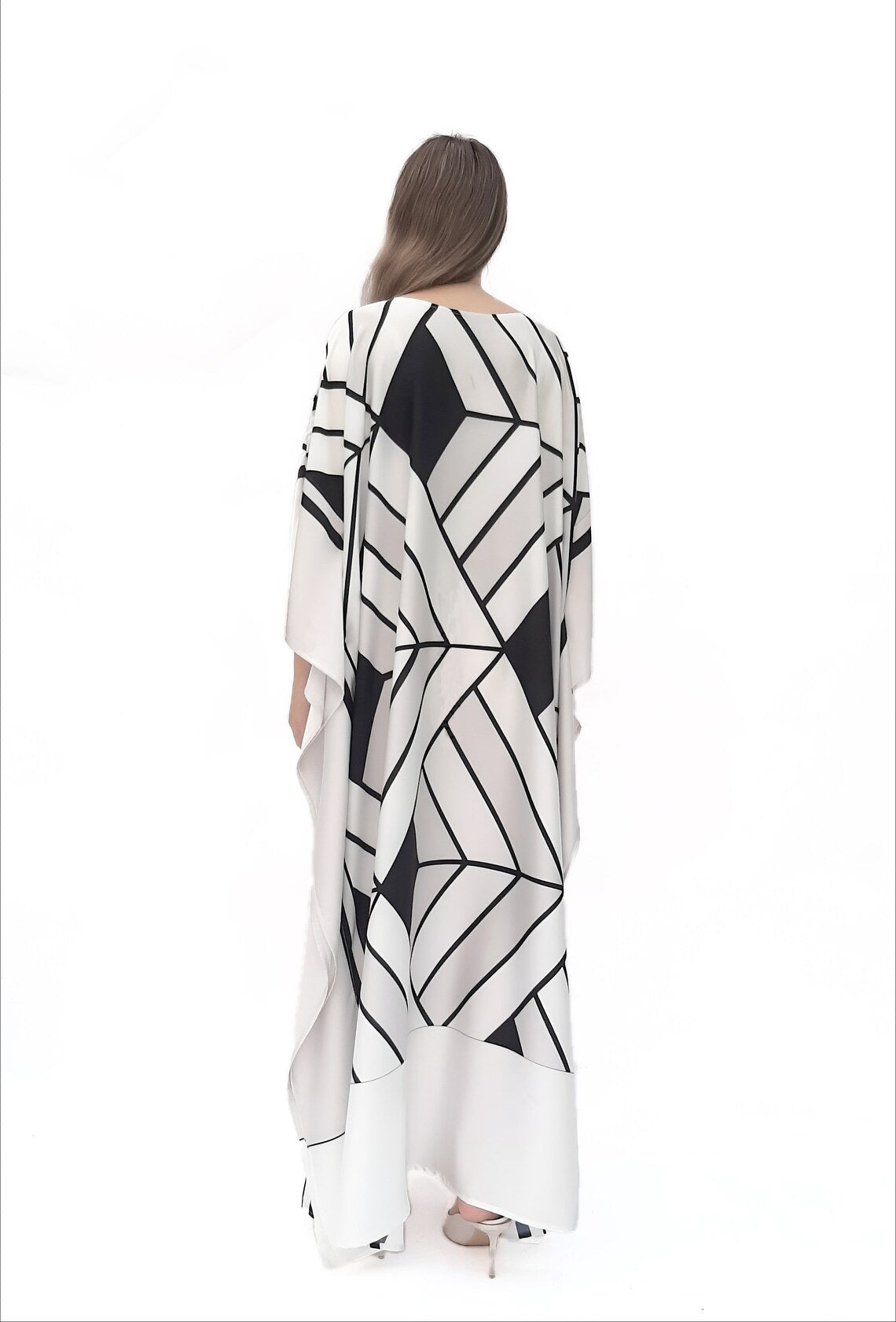 GEOMETRIC WEB SATIN SILK LONG KAFTAN