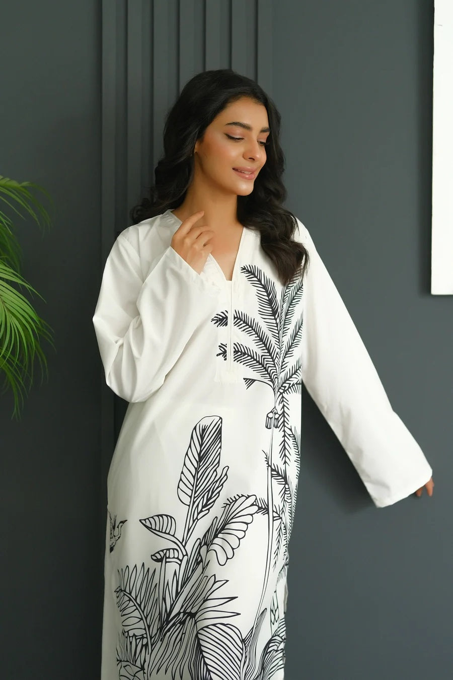 WHITE BOTANICAL V-NECK PREMIUM COORD SET