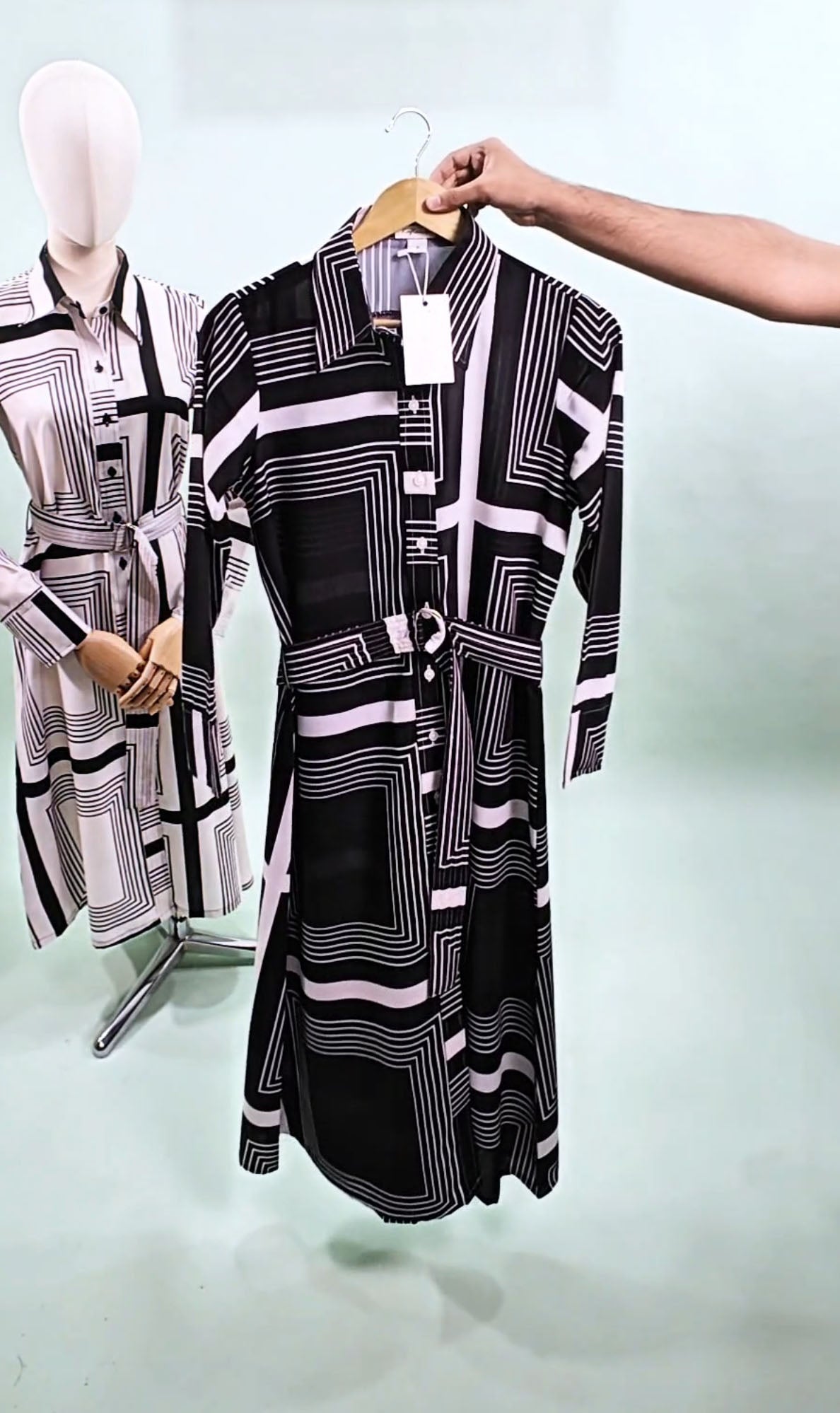 GEOMETRIC TWILL PREMIUM SHIRT DRESS