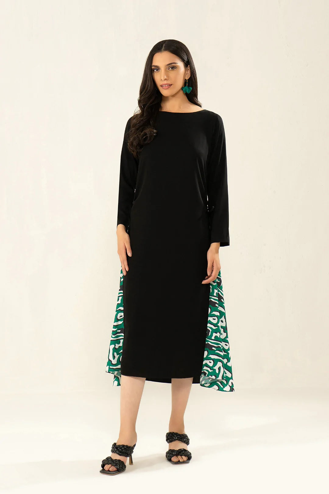 VISCOSE RAYON WOMEN  BLACK AND GREEN PRINTED KURTI TOP